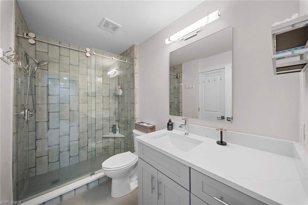 9231 Spring Run Boulevard, Unit 2109 Estero, FL 34135 - Photo 16 of 35 Guest bathroom