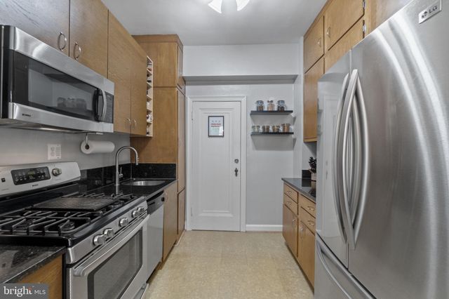 $470,000 | 2737 Devonshire Place Northwest, Unit 8, Washington, DC 20008