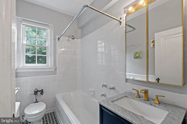 $470,000 | 2737 Devonshire Place Northwest, Unit 8, Washington, DC 20008