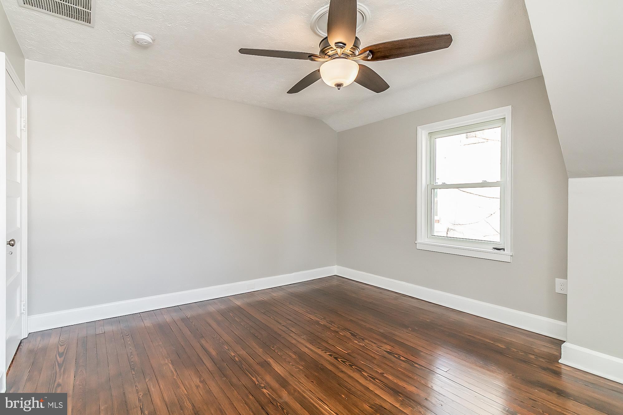 33 Northship Road Baltimore, MD 21222 - Photo 30 of 42 3rd Bedroom