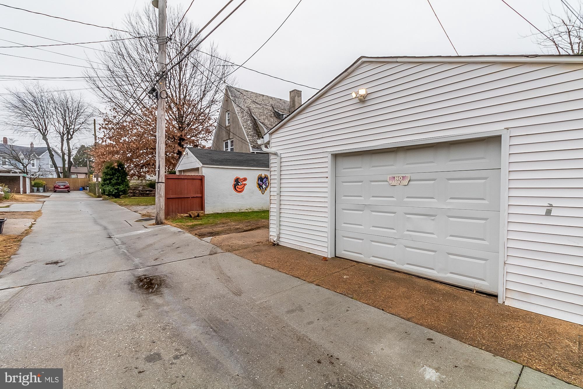33 Northship Road Baltimore, MD 21222 - Photo 41 of 42 Garage