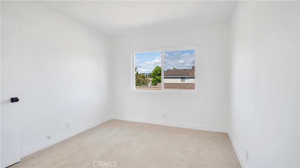 336 Fallingstar Irvine, CA 92614 - Photo 33 of 73 a view of a window in a room
