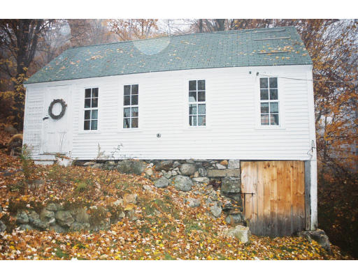 7 River Styx Road Ashburnham, MA 01430 - Photo 2 of 9