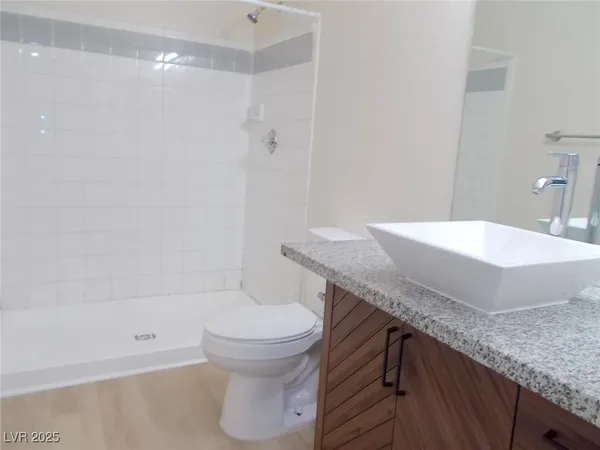 $1,695 | 3151 North Soaring Gulls Drive, Unit 2008, Las Vegas, NV 89128