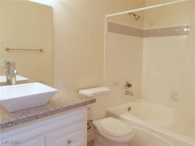$1,955 | 3151 North Soaring Gulls Drive, Unit 2008, Las Vegas, NV 89128