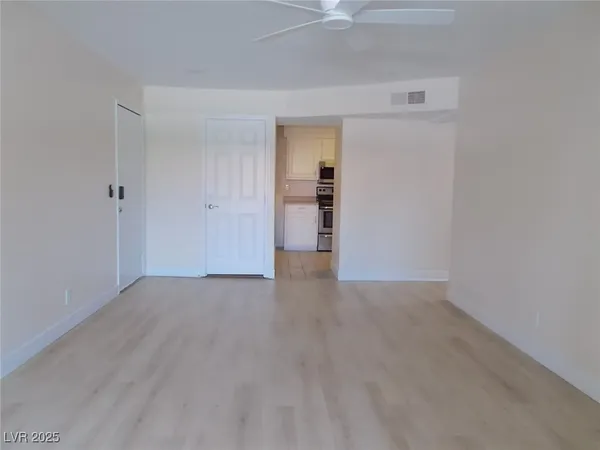 $1,695 | 3151 North Soaring Gulls Drive, Unit 2008, Las Vegas, NV 89128