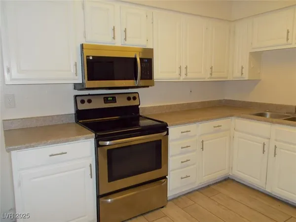 $1,695 | 3151 North Soaring Gulls Drive, Unit 2008, Las Vegas, NV 89128