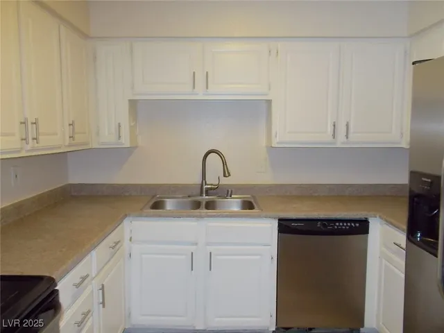 $1,955 | 3151 North Soaring Gulls Drive, Unit 2008, Las Vegas, NV 89128