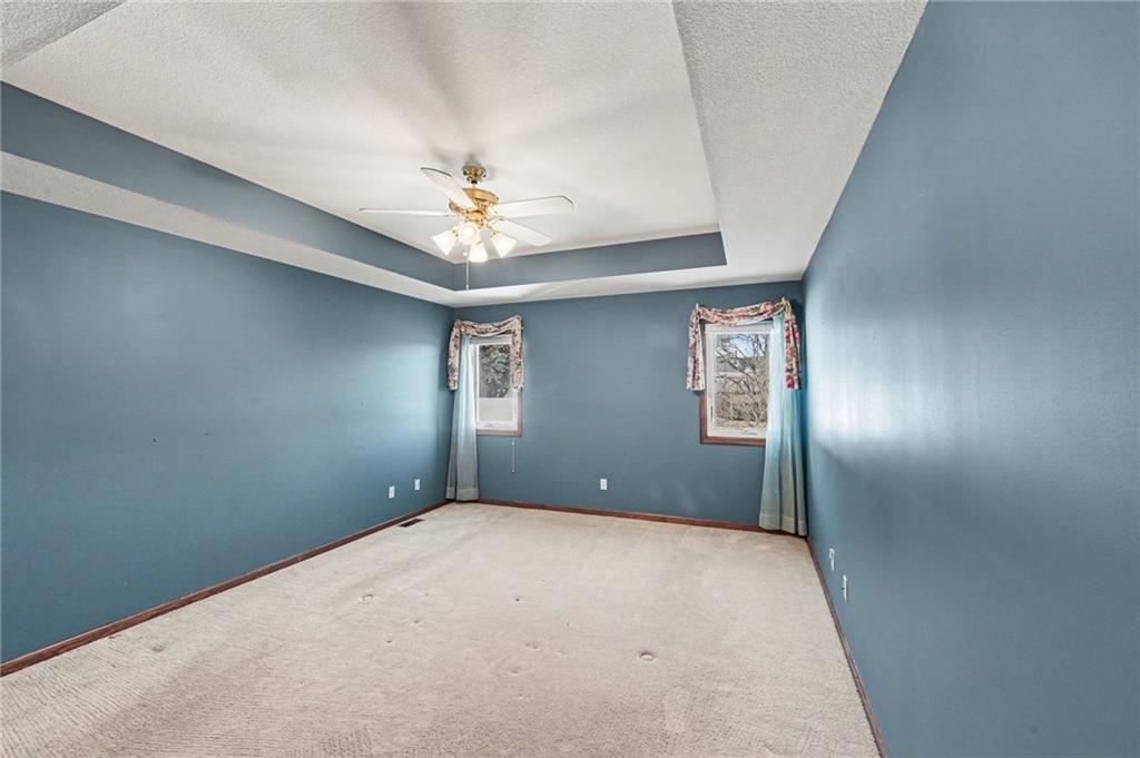 2448 Southwest Golf View Court Topeka, KS 66614 - Photo 14 of 30