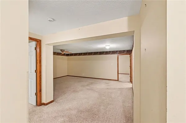 $289,000 | 2448 Southwest Golf View Court, Topeka, KS 66614