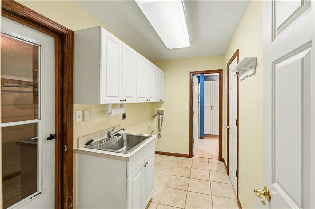 2448 Southwest Golf View Court Topeka, KS 66614 - Photo 25 of 30