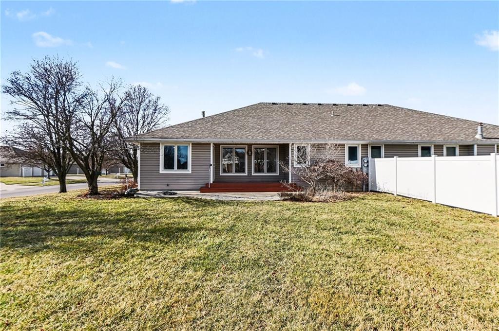 2448 Southwest Golf View Court Topeka, KS 66614 - Photo 28 of 30