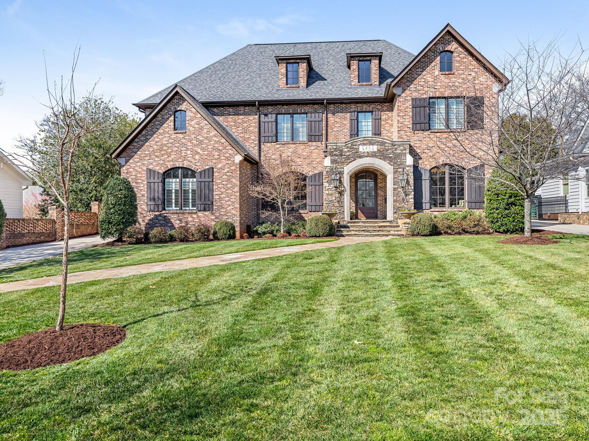 2432 Westfield Road Charlotte, NC 28207 - Photo 1 of 42 Gallery Image 1