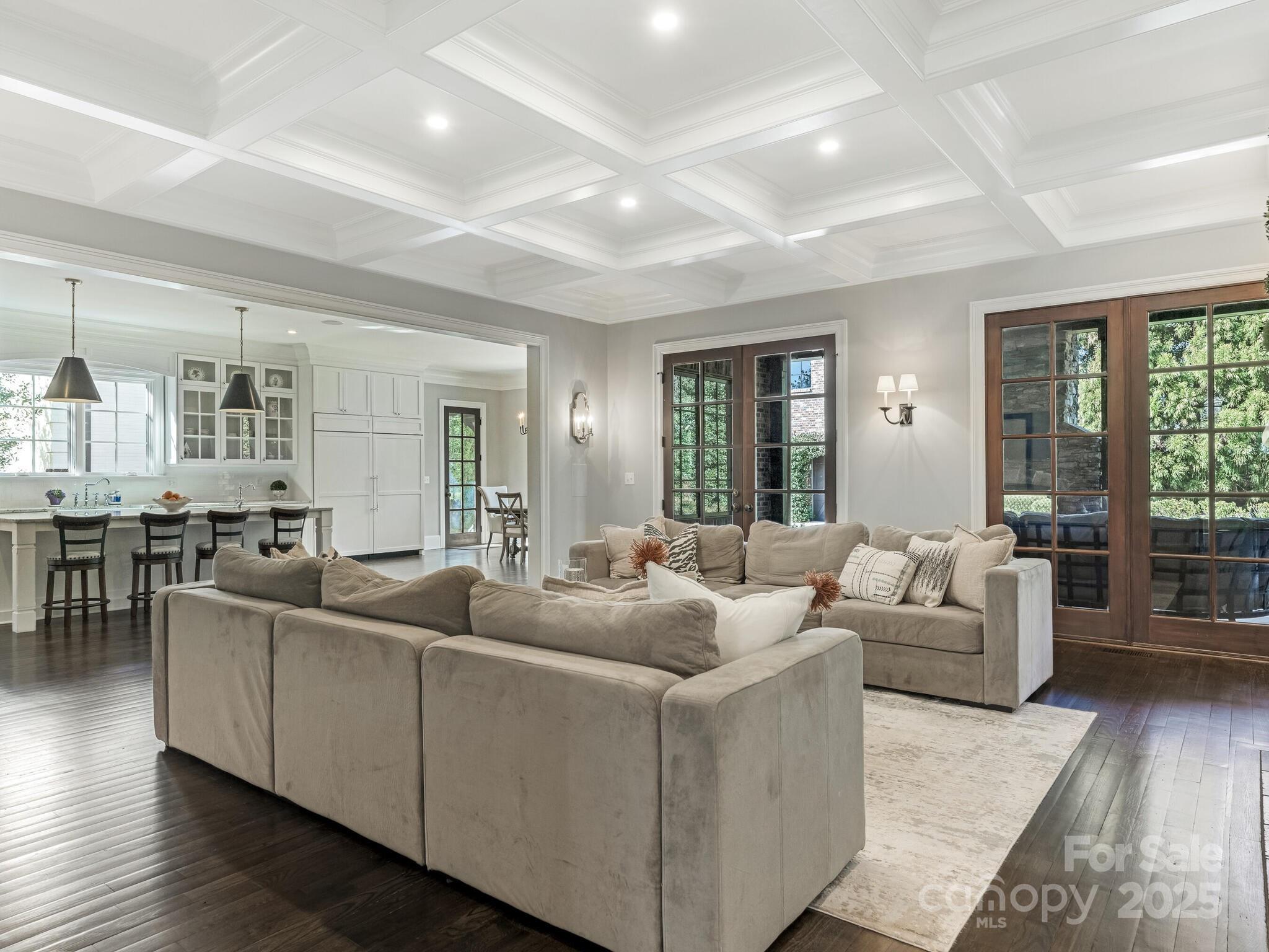2432 Westfield Road Charlotte, NC 28207 - Photo 11 of 42 Gallery Image 11