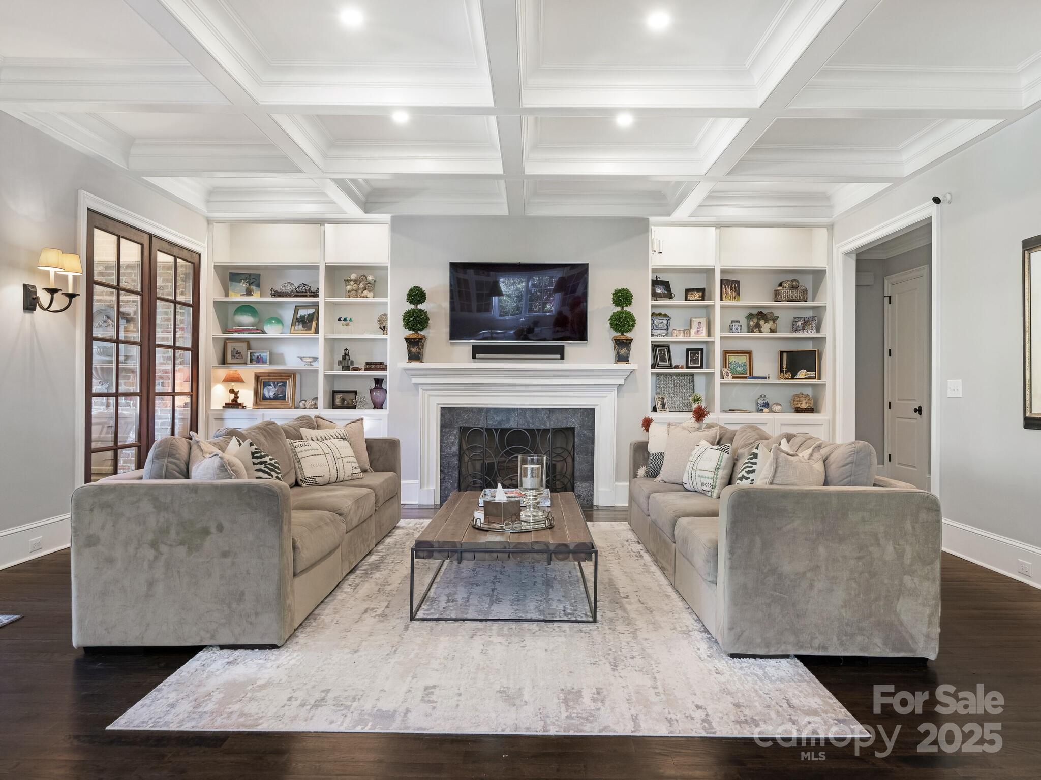 2432 Westfield Road Charlotte, NC 28207 - Photo 12 of 42 Gallery Image 12