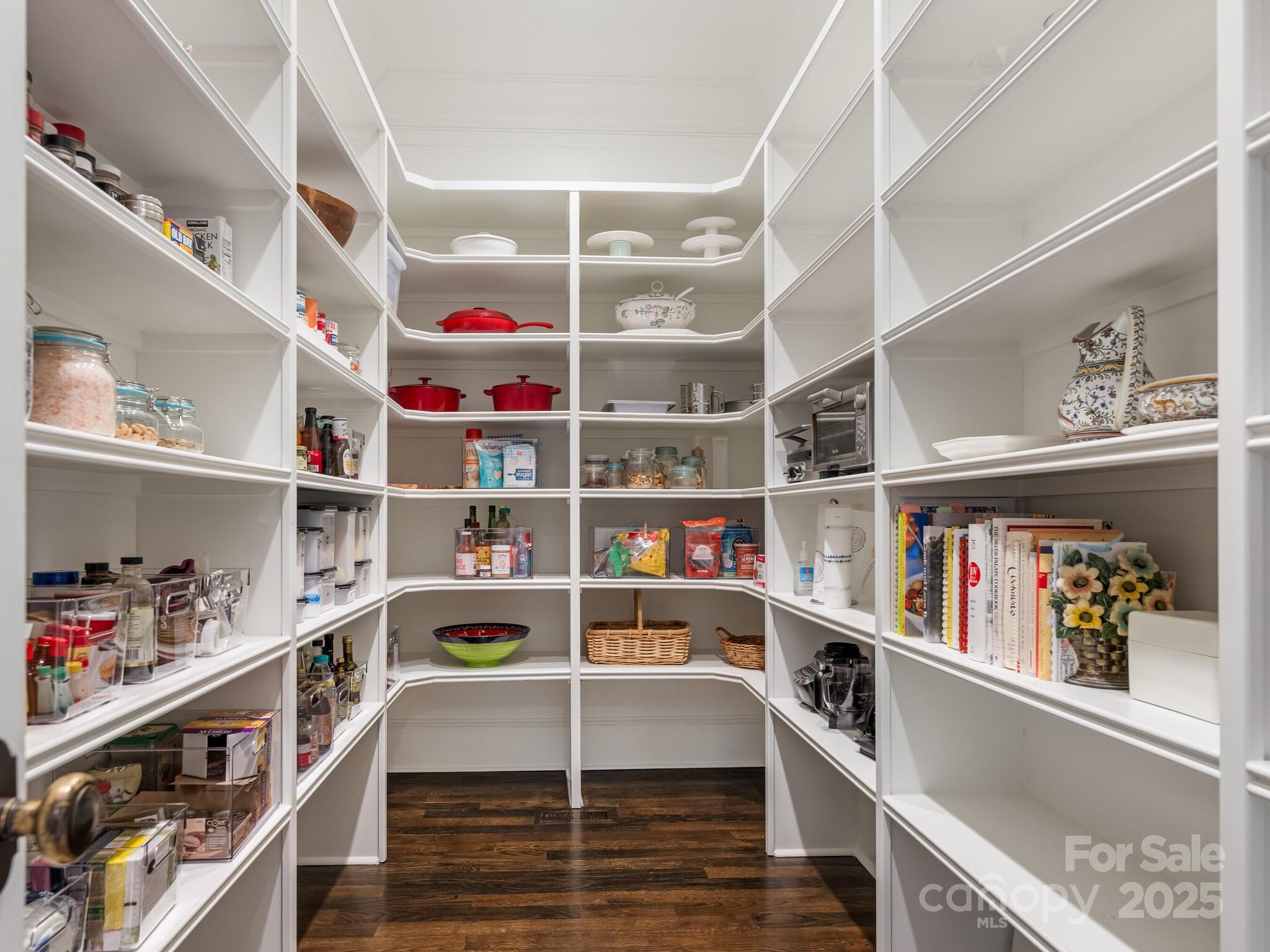 2432 Westfield Road Charlotte, NC 28207 - Photo 17 of 42 Gallery Image 17