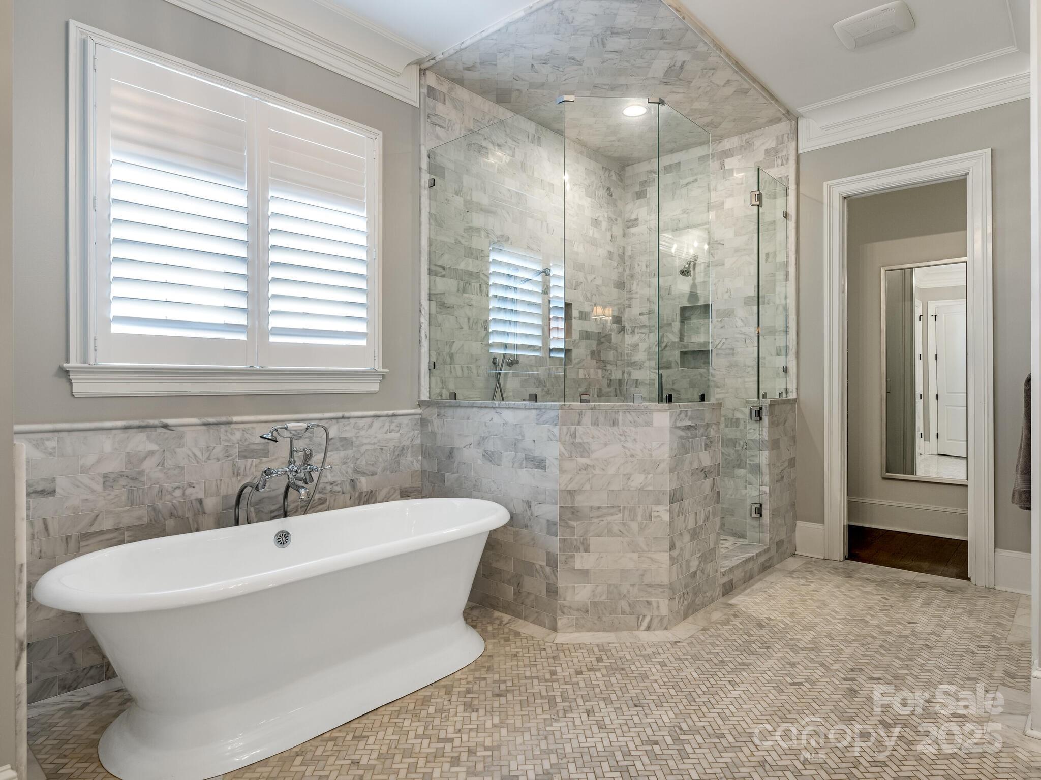 2432 Westfield Road Charlotte, NC 28207 - Photo 21 of 42 Gallery Image 21