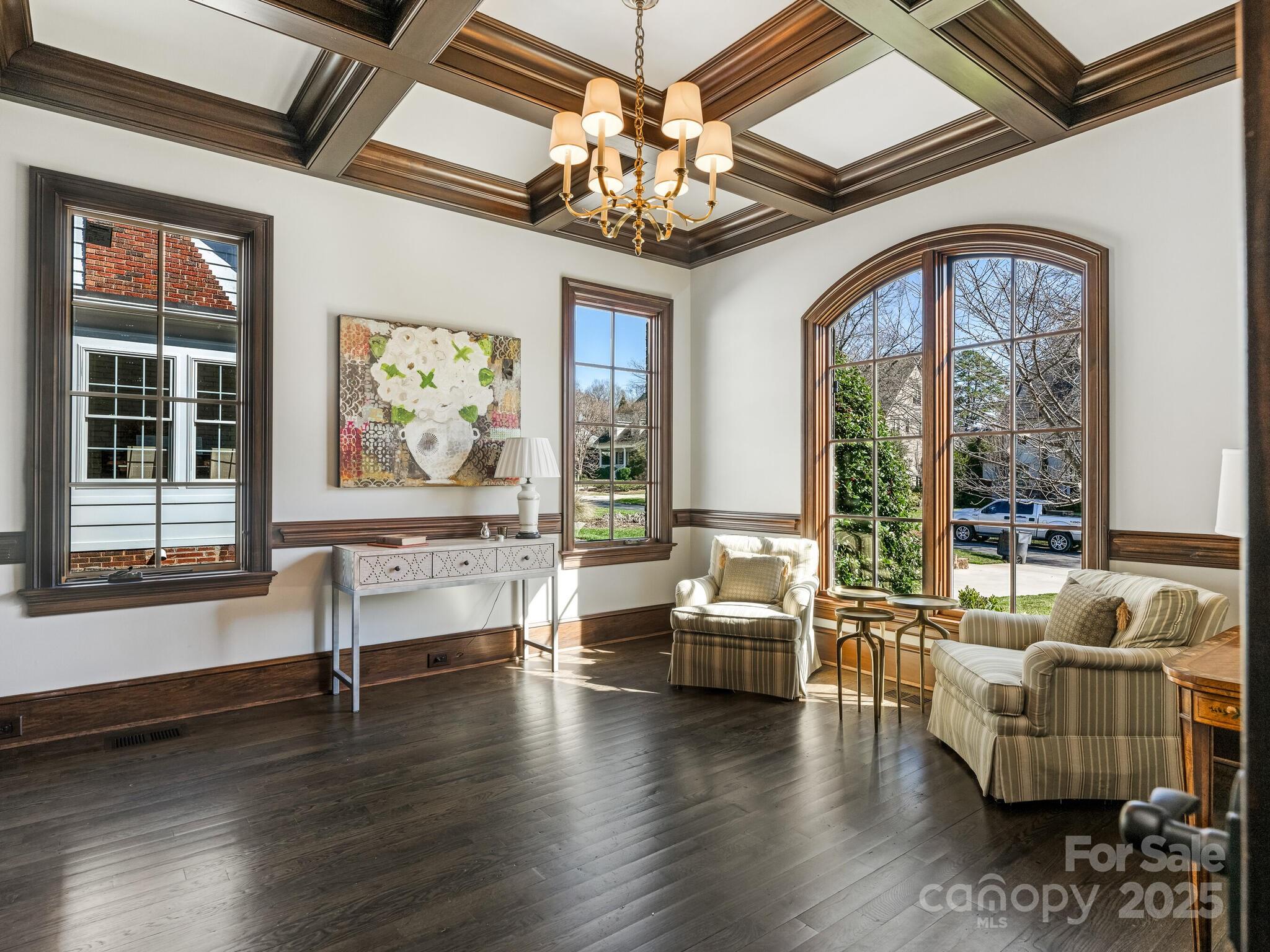 2432 Westfield Road Charlotte, NC 28207 - Photo 6 of 42 Gallery Image 6