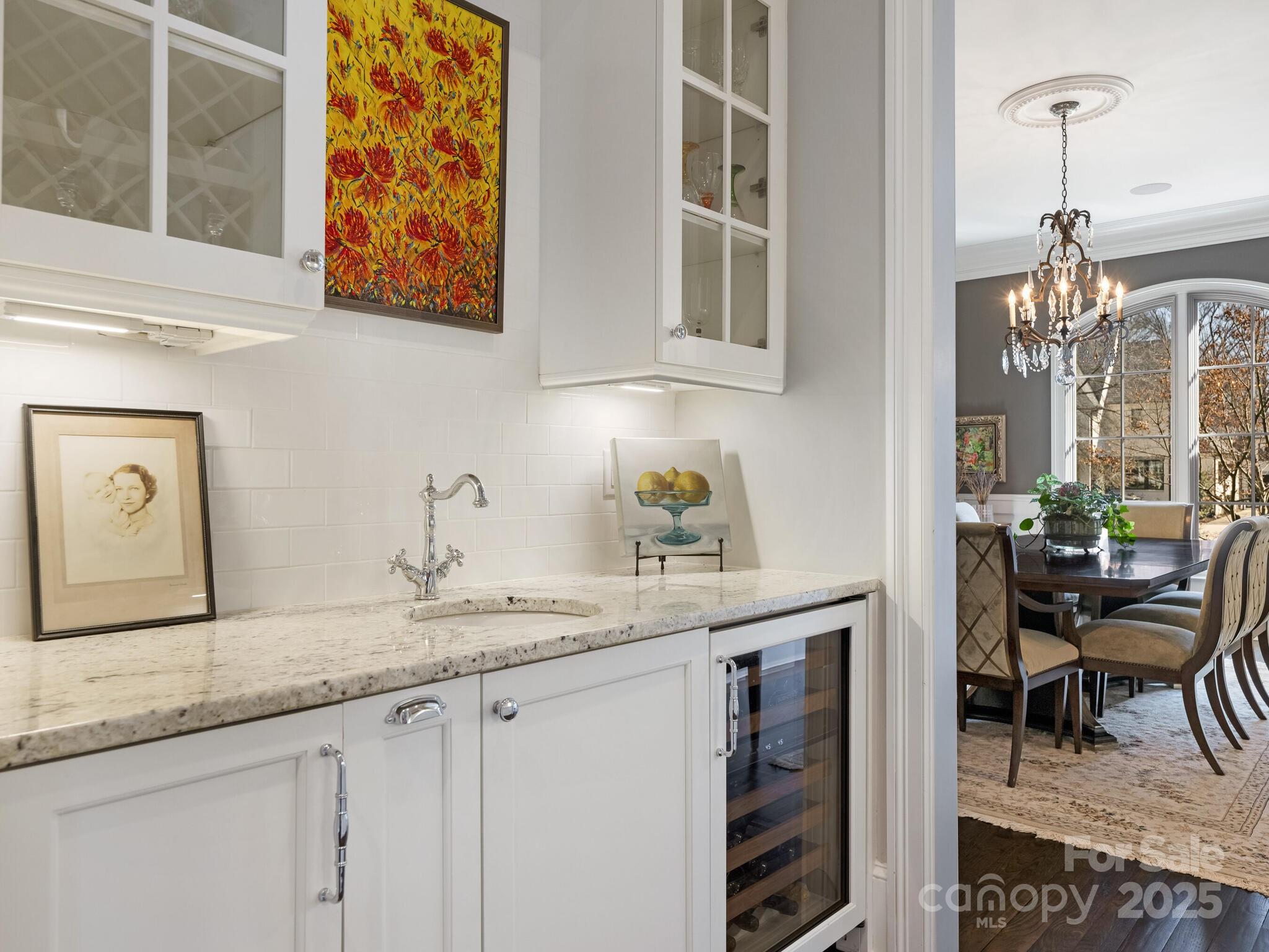 2432 Westfield Road Charlotte, NC 28207 - Photo 10 of 42 Gallery Image 10