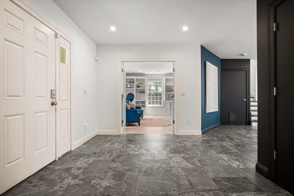 25 Fieldstone Road Westwood, MA 02090 - Photo 3 of 41