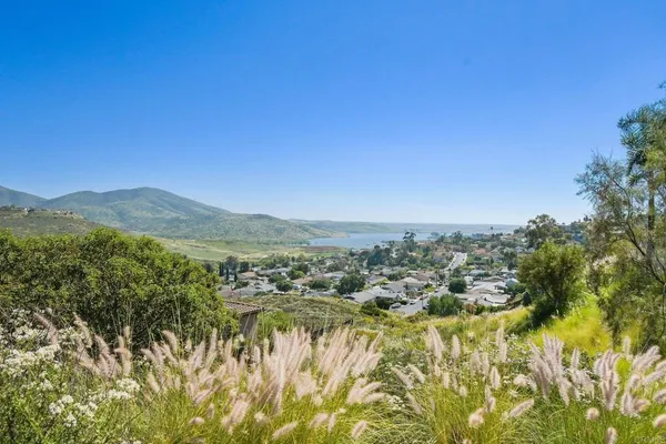 $1,070,000 | 10496 Celestial Waters Drive, Spring Valley, CA 91977