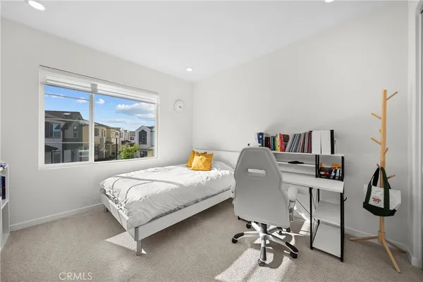 $739,800 | 27616 Symphony Place, Valencia, CA 91381