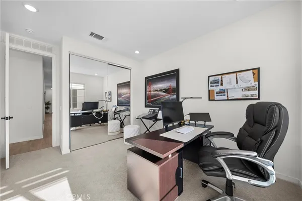 $739,800 | 27616 Symphony Place, Valencia, CA 91381