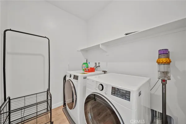 $739,800 | 27616 Symphony Place, Valencia, CA 91381