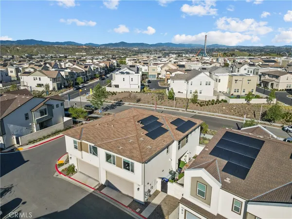 $739,800 | 27616 Symphony Place, Valencia, CA 91381