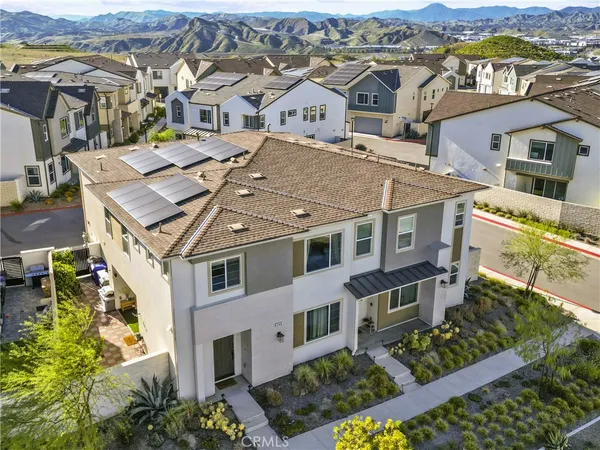 $739,800 | 27616 Symphony Place, Valencia, CA 91381