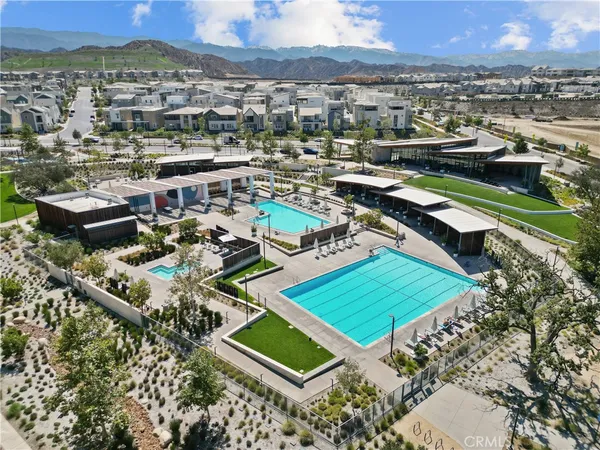 $739,800 | 27616 Symphony Place, Valencia, CA 91381