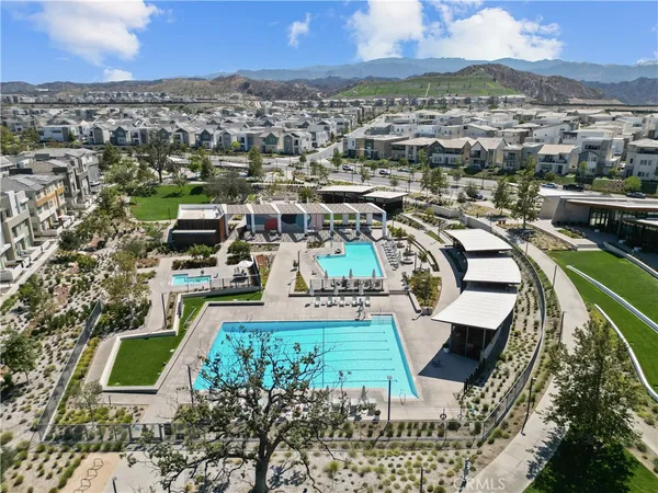 $739,800 | 27616 Symphony Place, Valencia, CA 91381