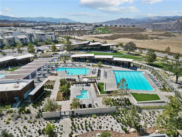 $739,800 | 27616 Symphony Place, Valencia, CA 91381