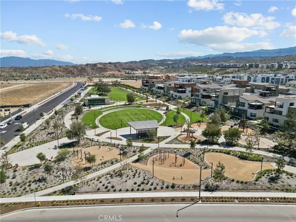 $739,800 | 27616 Symphony Place, Valencia, CA 91381