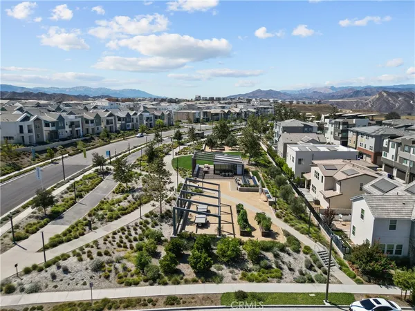 $739,800 | 27616 Symphony Place, Valencia, CA 91381