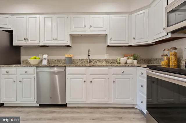 $3,900 | 8101 Connecticut Avenue, Unit N409, Chevy Chase, MD 20815