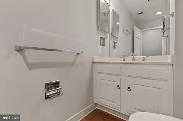 $3,900 | 8101 Connecticut Avenue, Unit N409, Chevy Chase, MD 20815