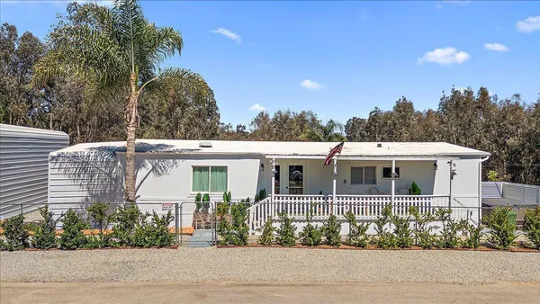 $650,000 | 18306 Oleander Avenue, Lake Elsinore, CA 92532