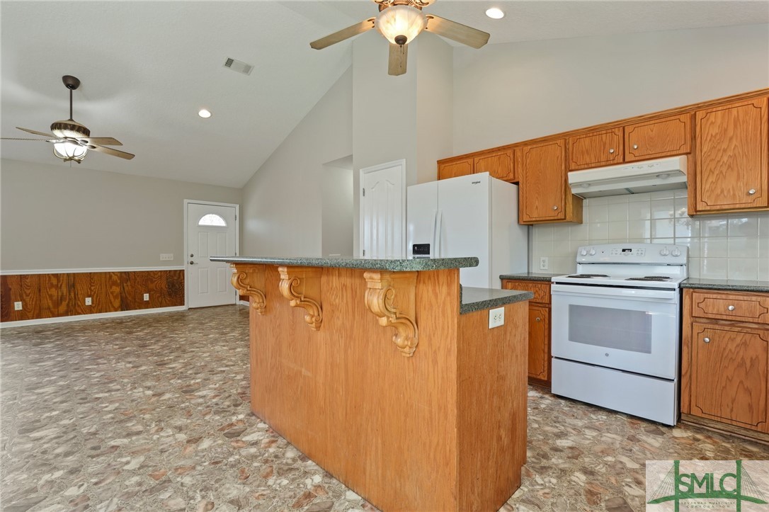 621 Aaron Holland Road Jesup, GA 31545 - Photo 19 of 41 Gallery Image 19