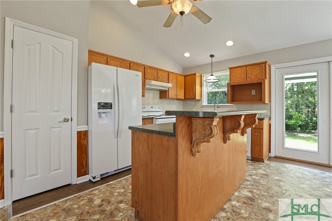 621 Aaron Holland Road Jesup, GA 31545 - Photo 20 of 41 Gallery Image 20