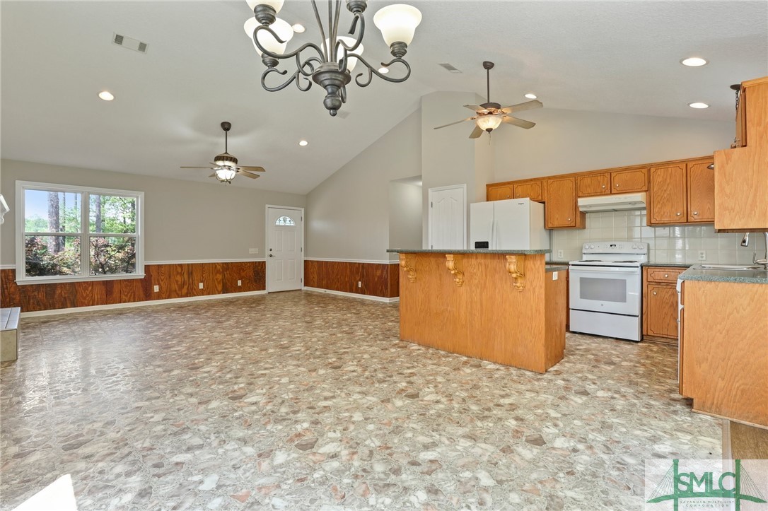 621 Aaron Holland Road Jesup, GA 31545 - Photo 23 of 41 Gallery Image 23