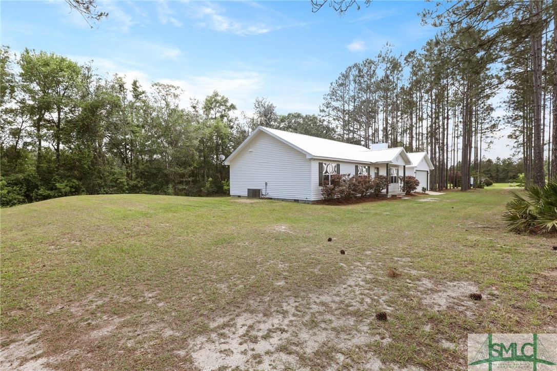 621 Aaron Holland Road Jesup, GA 31545 - Photo 3 of 41 Gallery Image 3