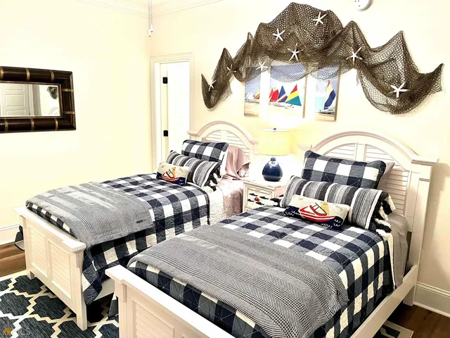 $7,950 | 1548 Ocean Boulevard, St. Simons, GA 31522