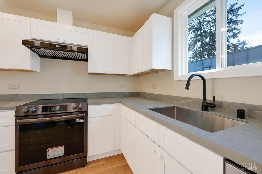 312 Benton Street Santa Rosa, CA 95401 - Photo 16 of 28