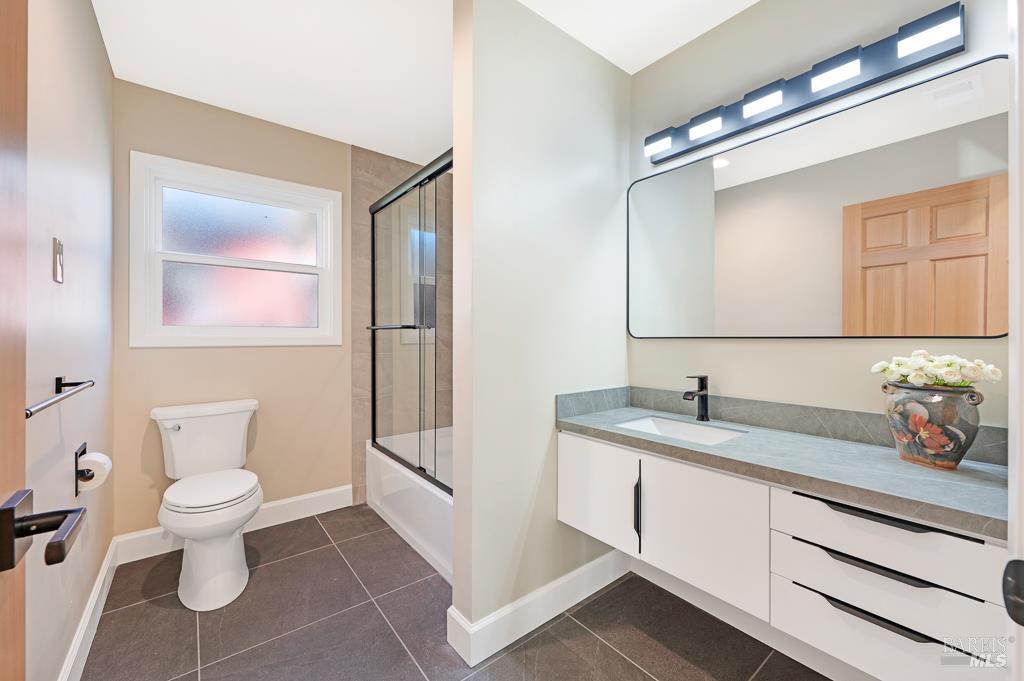 312 Benton Street Santa Rosa, CA 95401 - Photo 9 of 28