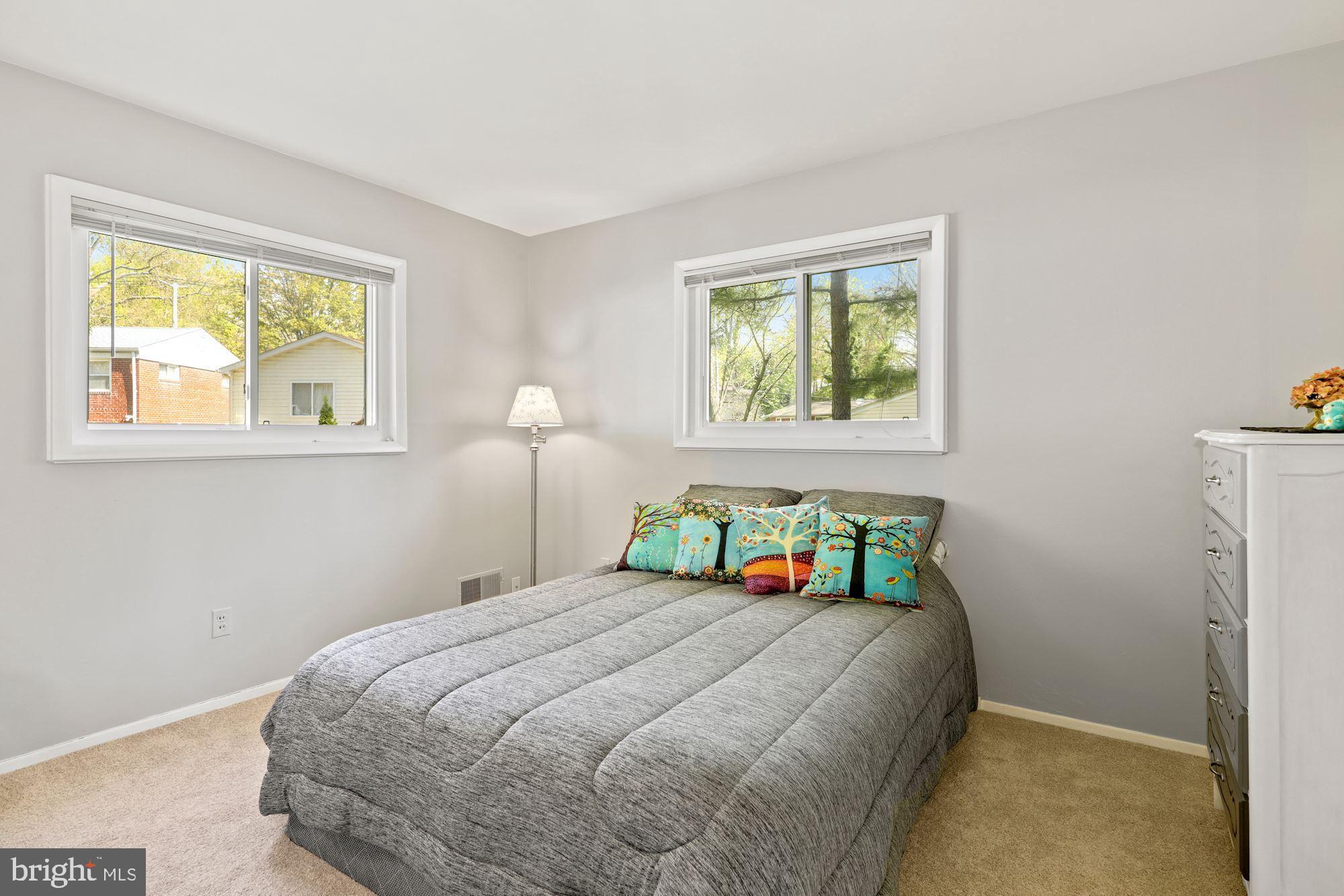4105 Dahill Road Silver Spring, MD 20906 - Photo 17 of 31 Primary bedroom