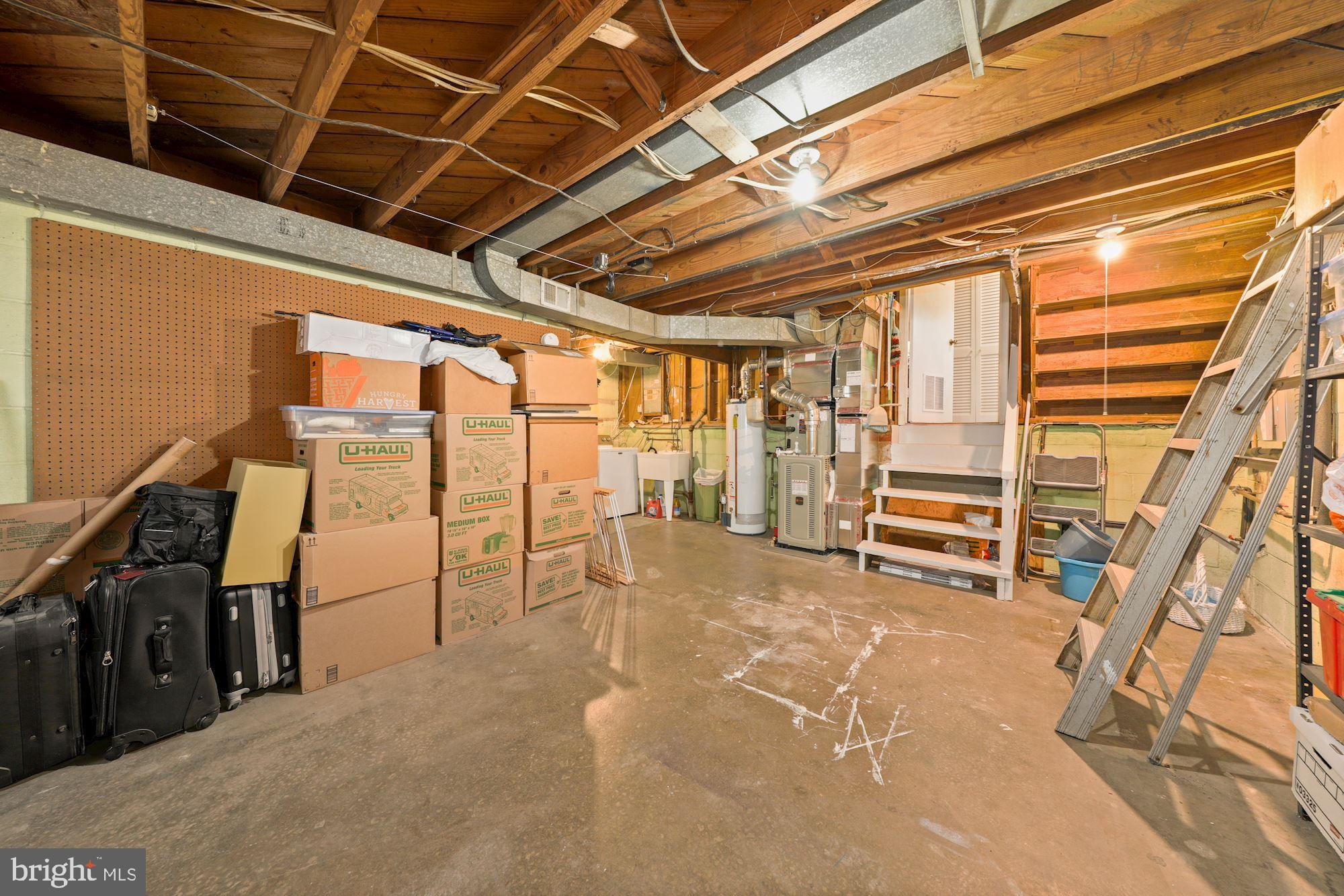 4105 Dahill Road Silver Spring, MD 20906 - Photo 27 of 31 Put in a workbench and wood shop!