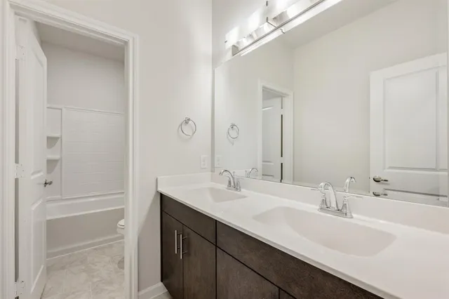 $399,990 | 2814 Ocean Drive, Lancaster, TX 75146