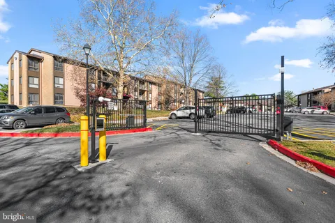 $215,000 | 6089 Majors Lane, Unit 4, Columbia, MD 21045