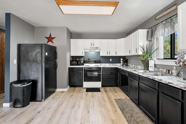 $289,900 | 1150 Schabow Street, Gresham, WI 54128